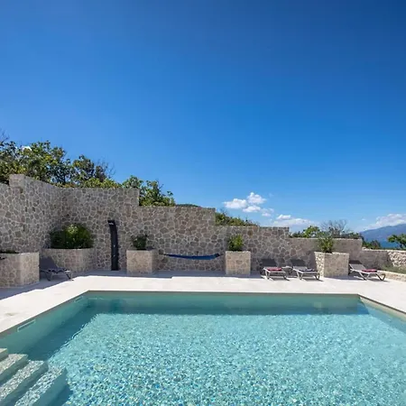 Villa Luxury Sea Star Heated Pool 48 M2 *