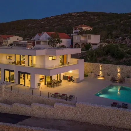 Luxury Sea Star Heated Pool 48 M2 Vinjerac