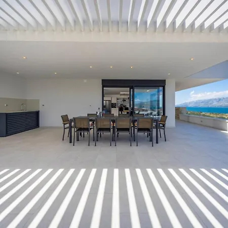 Luxury Sea Star Heated Pool 48 M2 Vinjerac