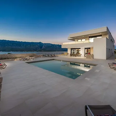 Luxury Sea Star Heated Pool 48 M2 וילה ווינייראץ