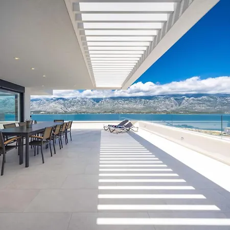 Luxury Sea Star Heated Pool 48 M2 וילה